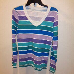 Arizona Jean Company Junior's Long Sleeve T-Shirt Size XL Striped Cotton V-Neck